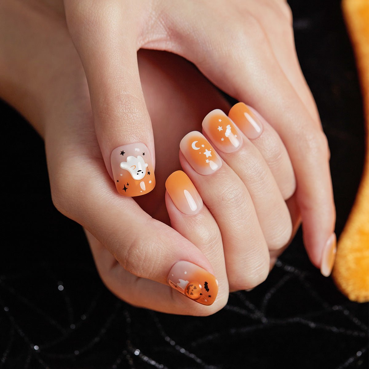 Pumpkin Ghost [Halloween Special] - Magic Press Art - Manicure - Dashing Diva Singapore